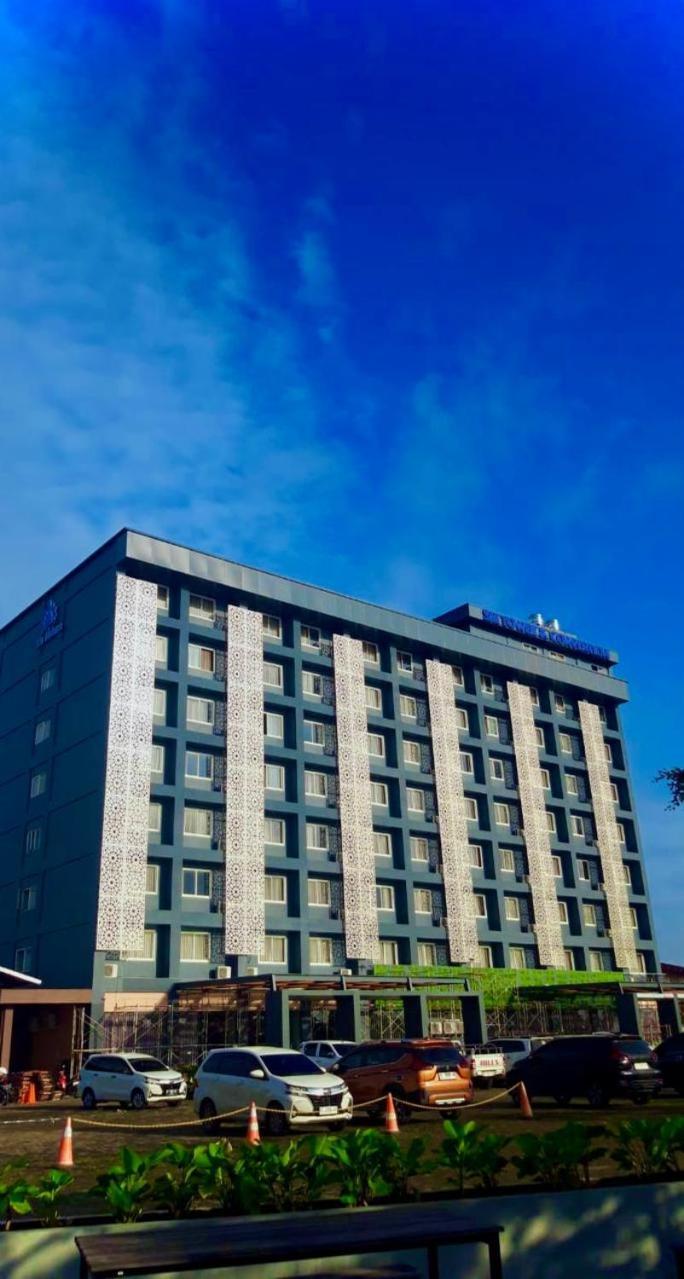 Sm Tower Hotel And Convention Berau Tanjung Redep Bagian luar foto