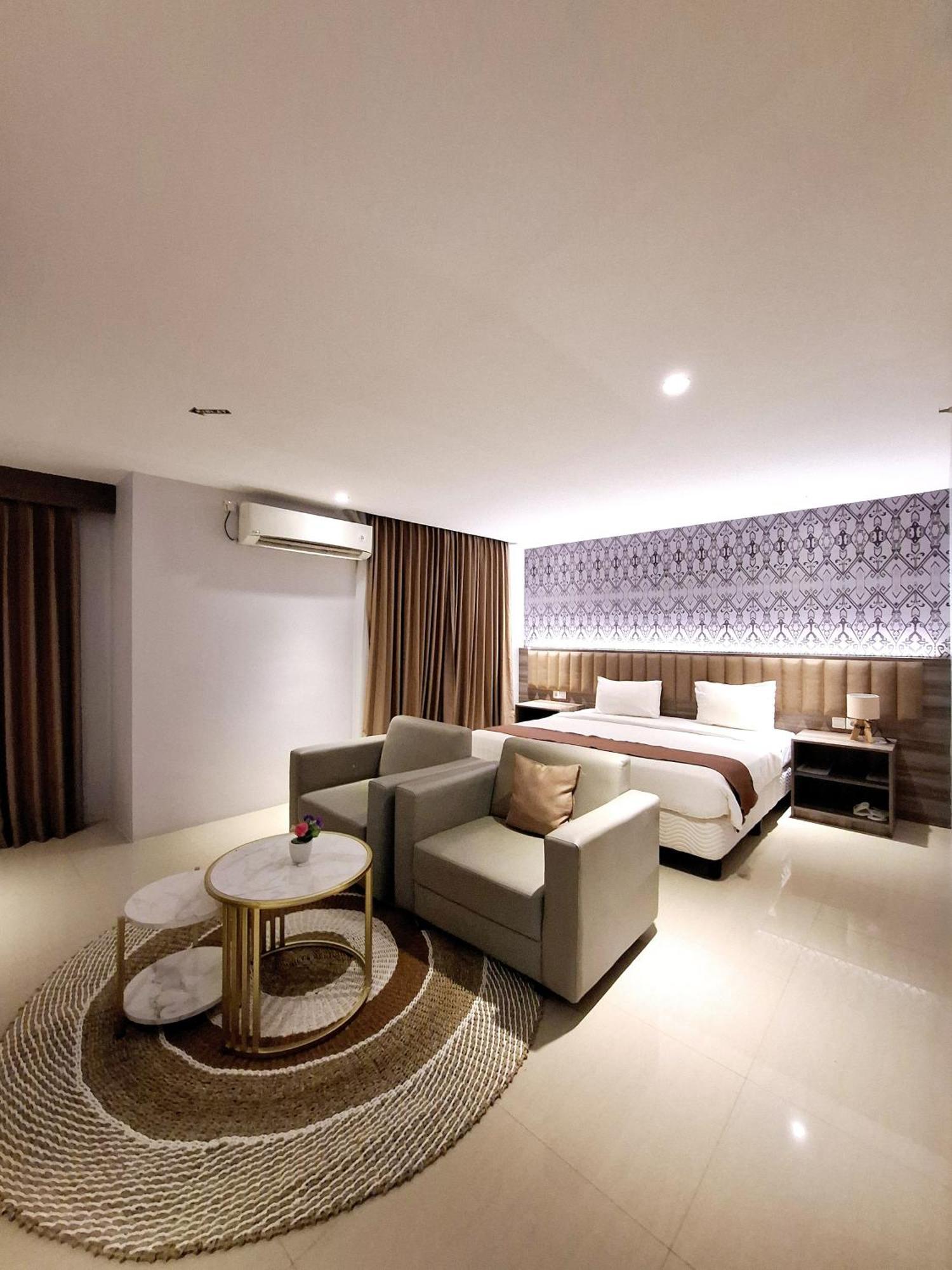 Sm Tower Hotel And Convention Berau Tanjung Redep Bagian luar foto
