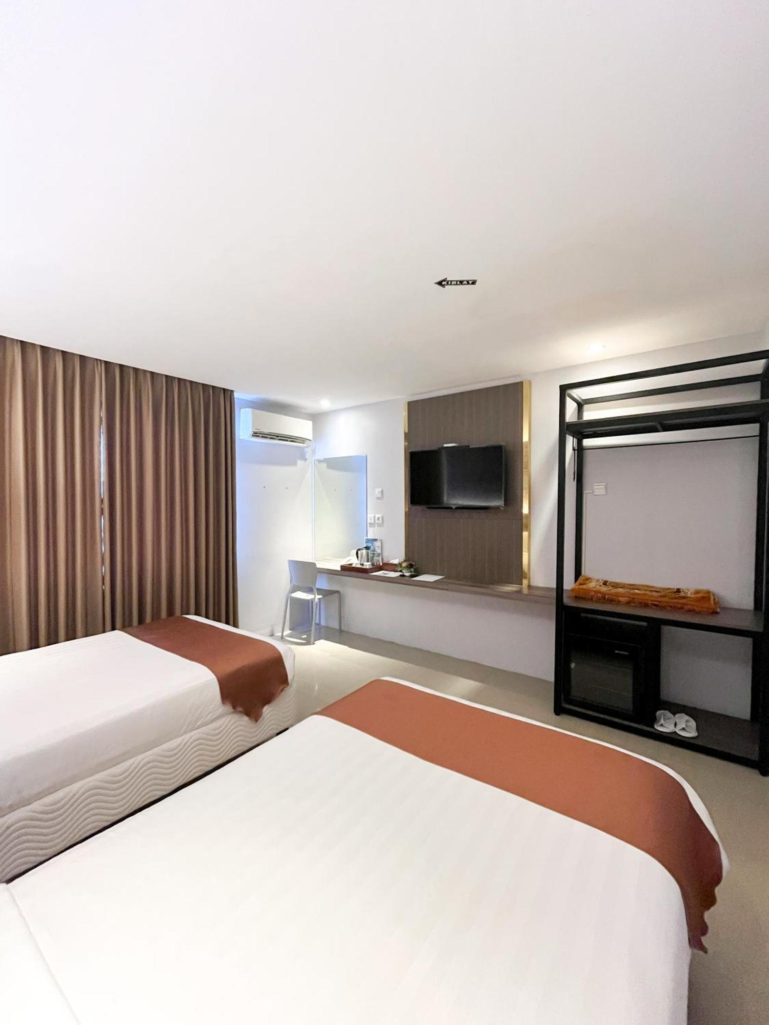 Sm Tower Hotel And Convention Berau Tanjung Redep Bagian luar foto