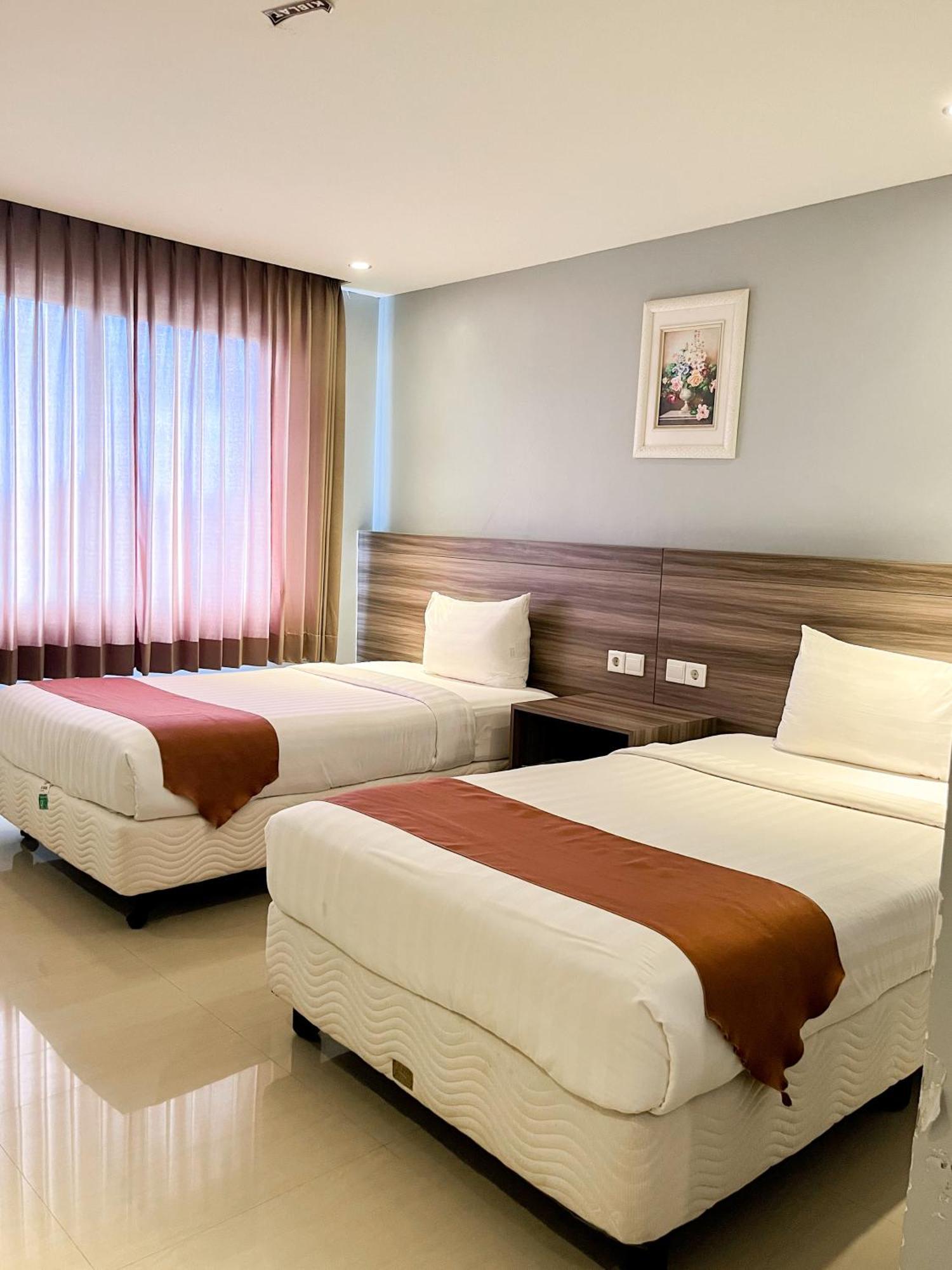 Sm Tower Hotel And Convention Berau Tanjung Redep Bagian luar foto